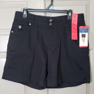 NWT Dakota Black Soft Stretch Casual Fit Black Mid Rise Cotton Shorts Size 8